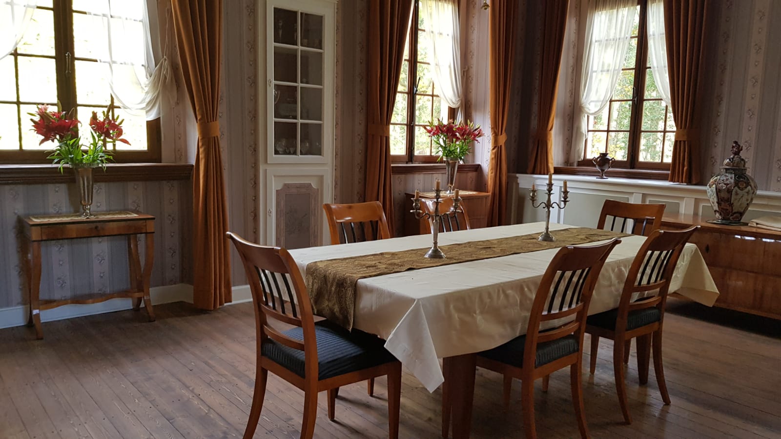 Biedermeier Möbel im Louis van Beethoven Film